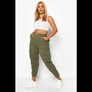 Plus khaki cargo jean